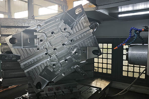 还在为模架加工头疼？高精度 + 交付短+发货快，帅钢模架帮你破局！